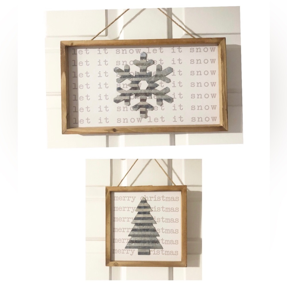 2 Wooden Hanging Christmas Plaques, New